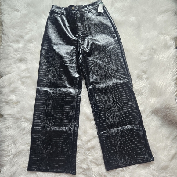 NWT Croc Faux Leather Pants Size Large - Picture 2 of 8
